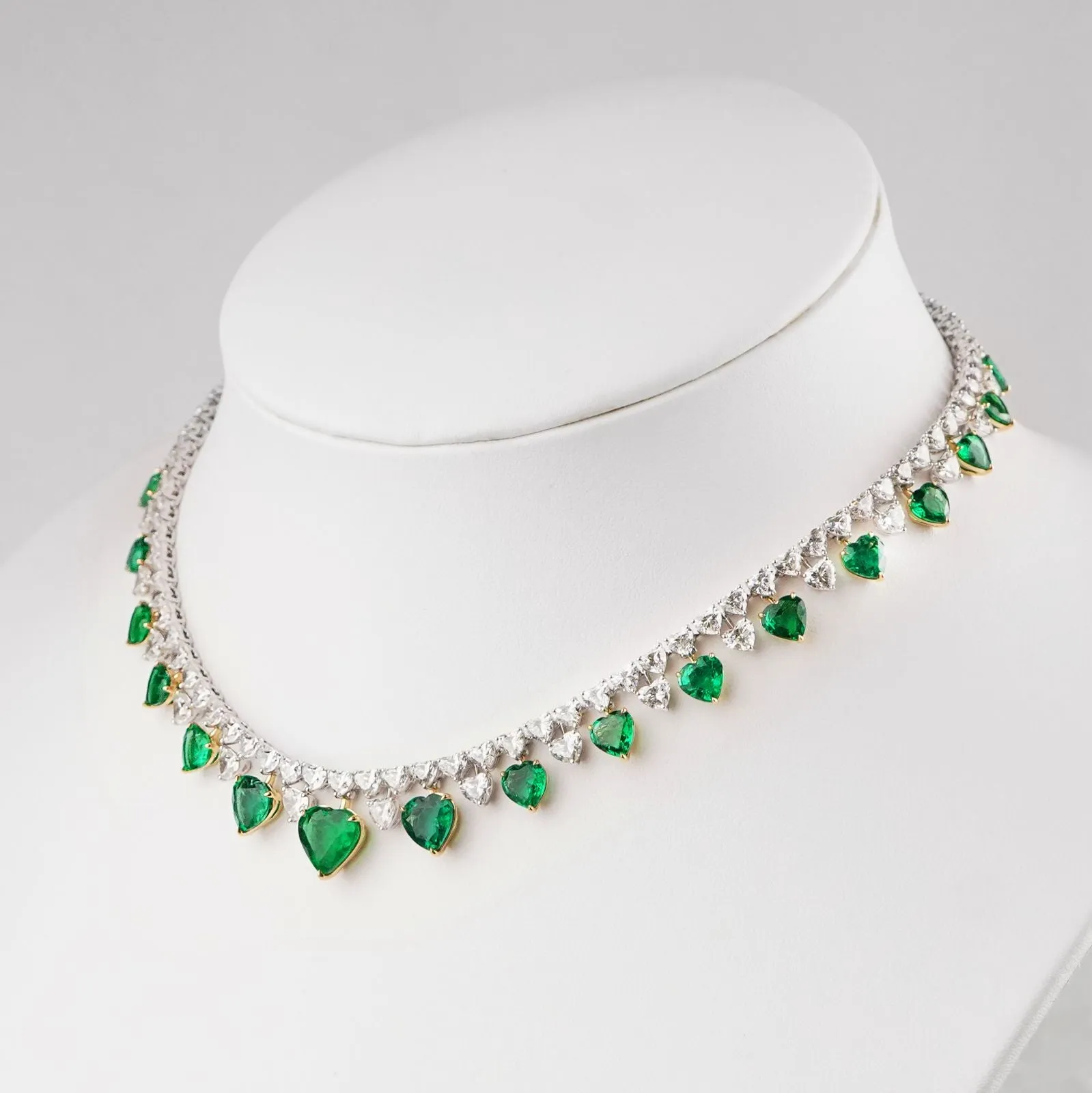 30.34 / 32.94 cts Emerald with Diamond Necklace (ENQUIRE)
