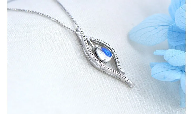 Elegant Ladies Blue Moonstone Sterling Silver Pendant Necklace For Women